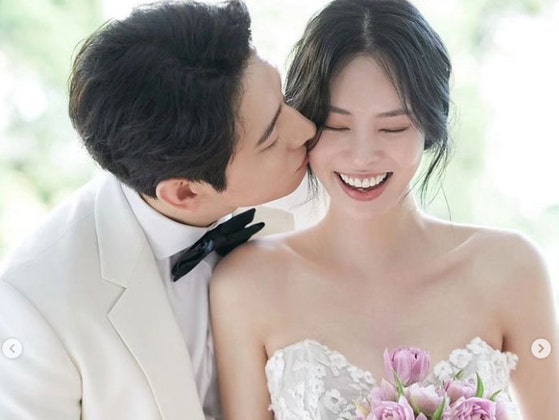 윤박, 결혼 2년만 아빠 소식 출산 앞둔 기대감