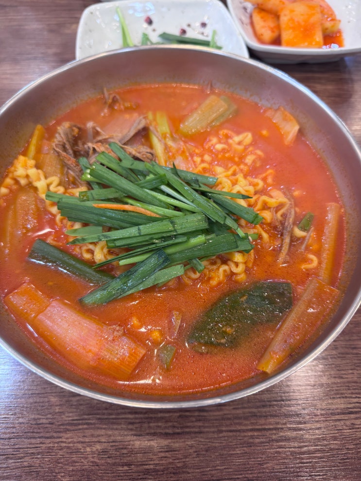  원주 단계동 ‘육대장’ 매콤한 육개장으로 해장 추천(24시)