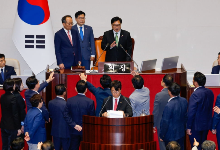 <b>필리버스터 뜻</b>, 국회법 무제한 토론 중단법 제도 뭘까?