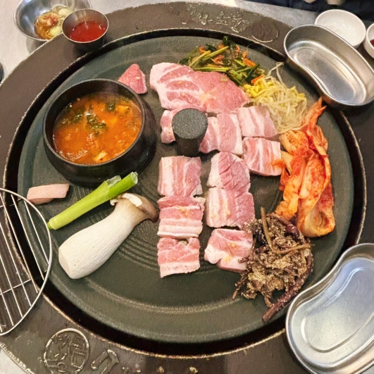  성수 고기 천하제일 솥뚜껑 예약 가능한 삼겹살 맛집 추천