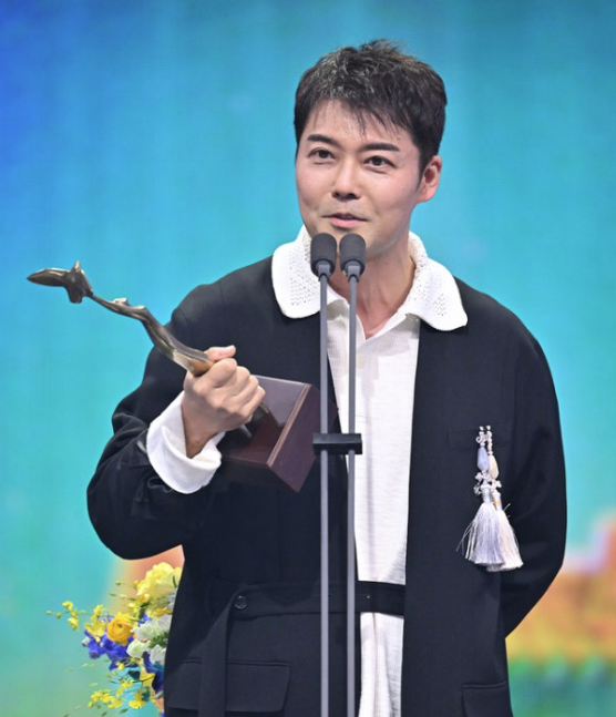   전현무 링거 논란 해명 9년 전 기록부터 사생활까지 다 깠다?!