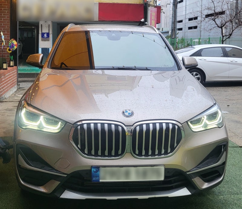 BMW X1 배터리 업그레이드 교체(ft.2020년식. 바르타 70Ah 교체)