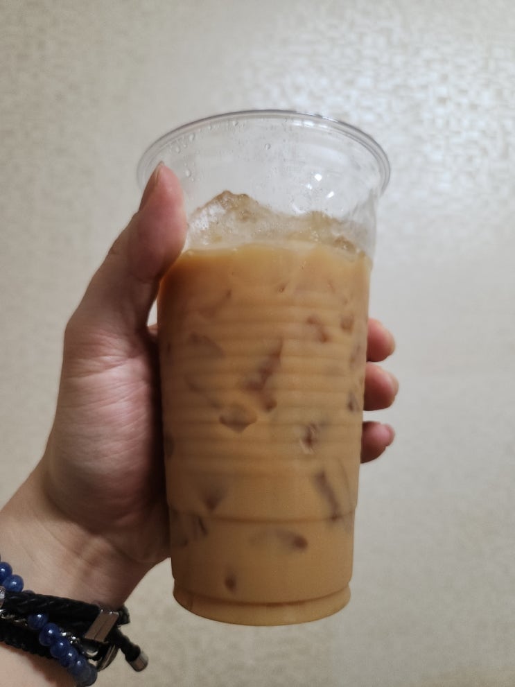 메가톤 아이스크림맛을 그대로 재현해준 메가톤라떼 편의점음료 칼로리