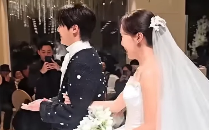  “비공개라더니 왜 얼굴이…?” 김장훈, 미르 결혼식 영상 올렸다가 한밤중 사과한 진짜 이유