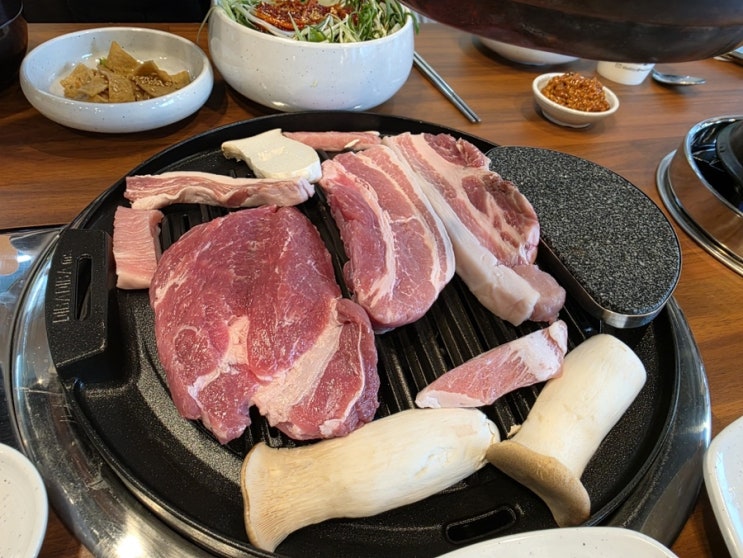  [춘천 맛집] 144시간의 기다림, 입안에서 터지는 육즙! '한마음정육식당 춘천퇴계점'