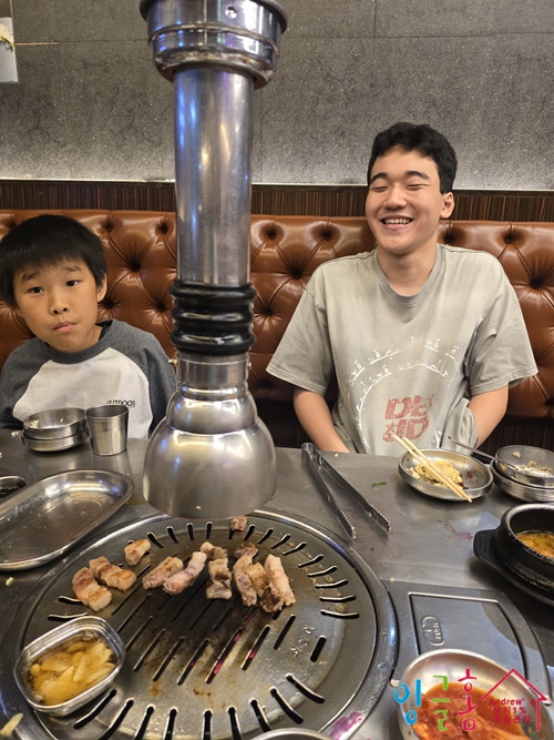  필리핀 유학, 크리스마스이브까지 깔끔하게 공부를 마친 잉글홈 유학생들;오늘 하루, 마음 편히 쉬어갑니다 