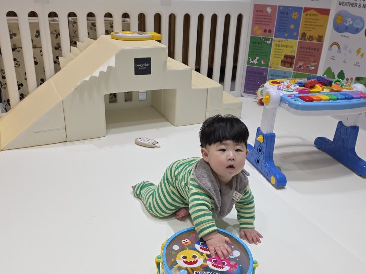  아기 거실 가드 크림하우스 베이비룸 하이프리베이비룸으로 안전하게!