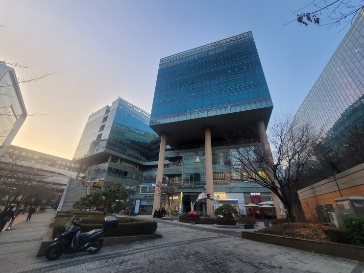  판교사무실임대/만족도가 높은 우림W시티 오피스빌딩