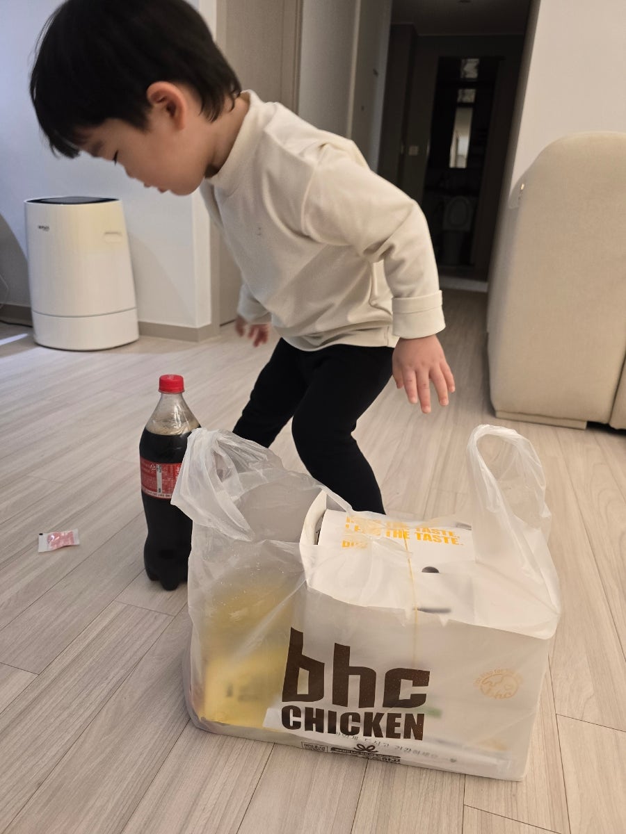 BHC치킨 진천덕산점 사진 4