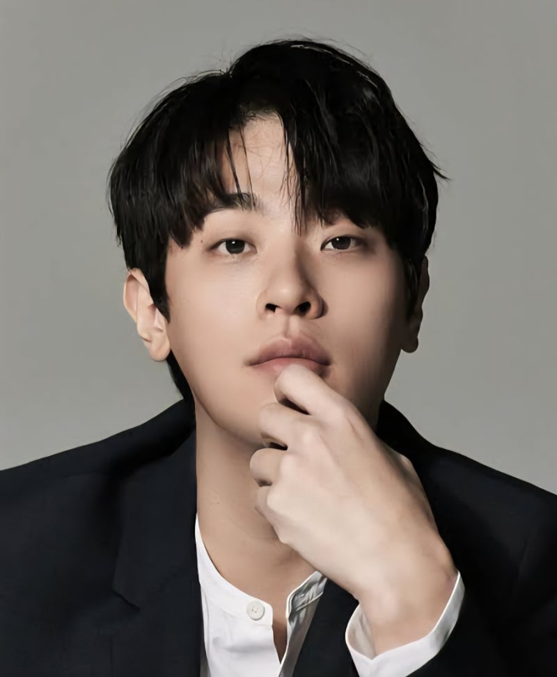 [배우 박정민 총정리] 진심을 연기하는 아티스트: 프로필, 나이, 그리고 화사와의 특별한 인....