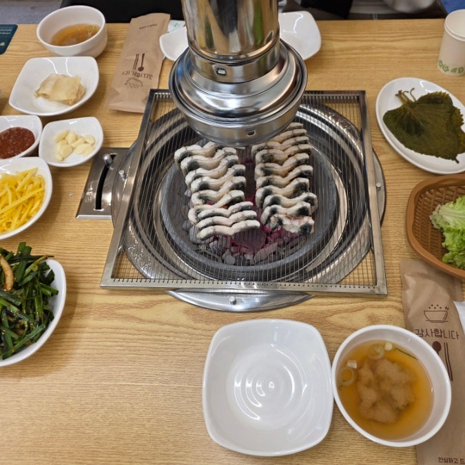 입에서 살살 녹는 장어의 유혹! 깔끔한 인테리어에 반한 광명참숯구이장어 맛집 국대장어