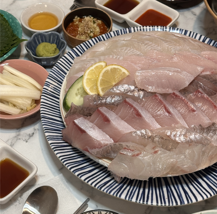  [서울/잠실] 잠실새내 방어 맛집 ‘울랄라횟집’ 기름기 좔좔 흐르는 제철 대방어 내돈내산 후기!