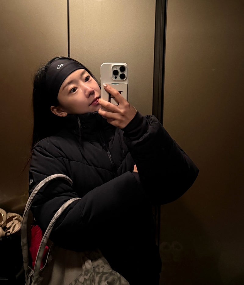 알로(alo)요가복 블랙핑크 지수 패딩 사이즈,할인 팁