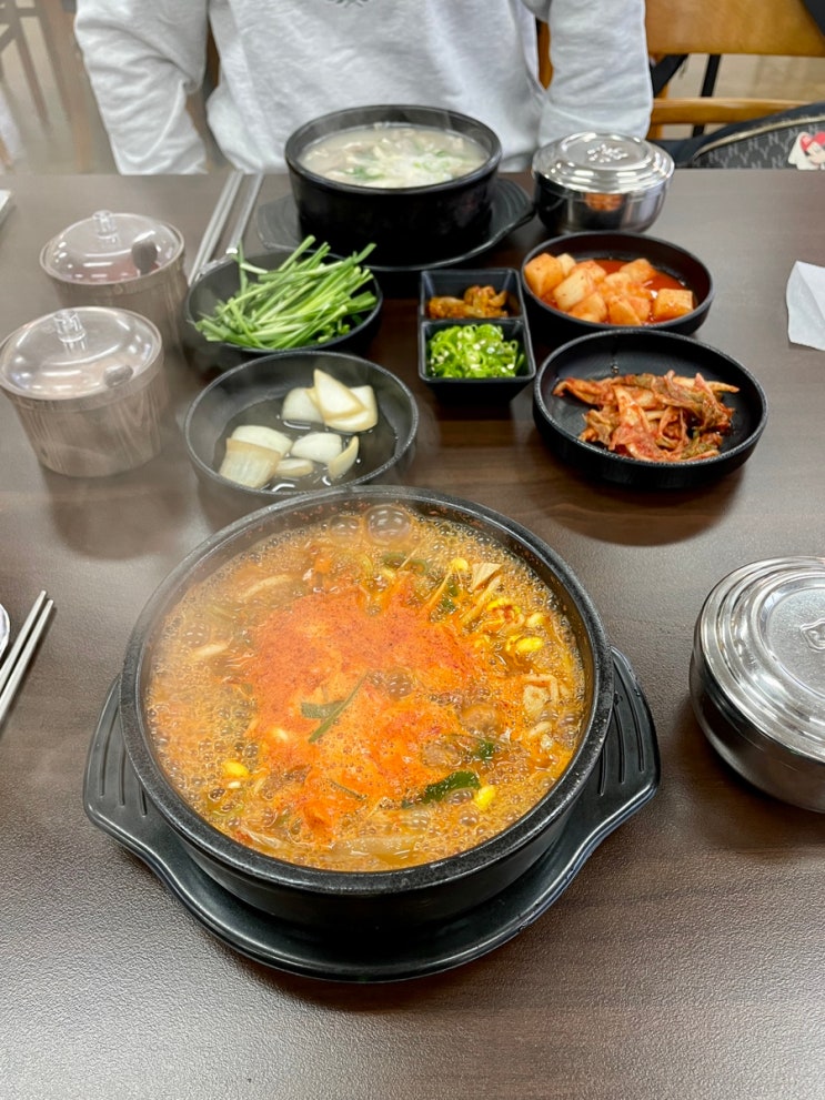 아산맛집 신정호맛집 아침식사가능 태기산더덕순대 / 천안식후감