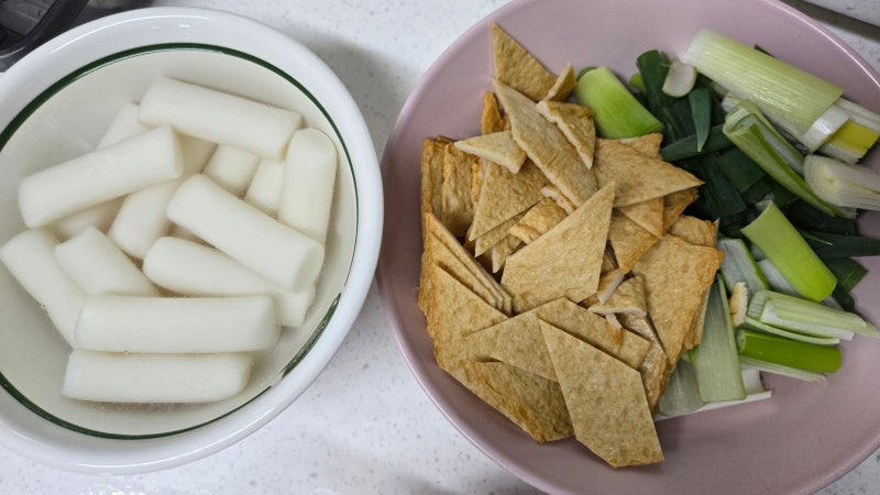 부산 떡볶이 먹고 와서 집에서 만든 쌀떡 떡볶이 레시피｜중딩·초딩 아이들 최애 간식