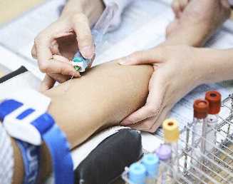   간단한 혈액검사 하나로 유전성 심장병 위험을 미리 안다고요?!