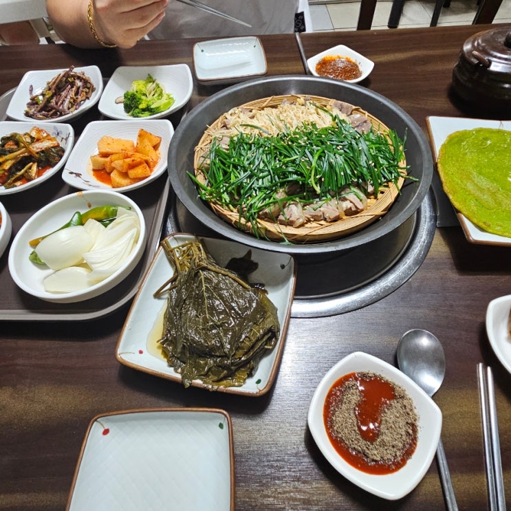  장성 홍길동흑염소 흑염소수육 내돈내산 후기
