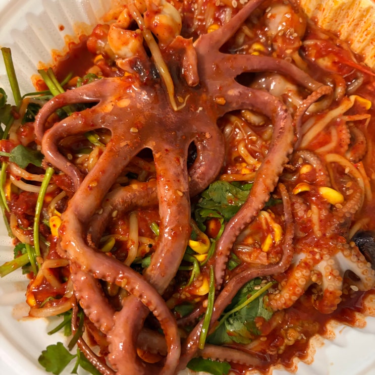  길동맛집 / 팔팔아구찜에서 푸짐한 해물이 가득한 아구찜 먹고 왔어요