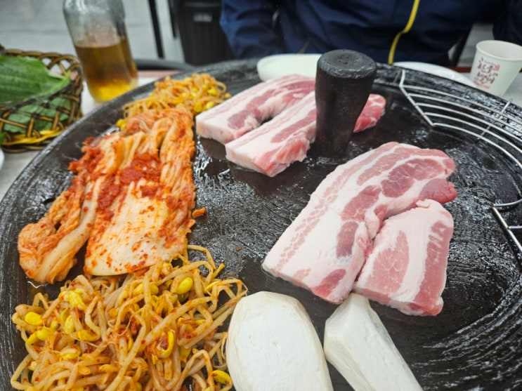  울산 동구 방어동 고기집 / 싹쓰리 솥뚜껑 김치삼겹살 갔다옴
