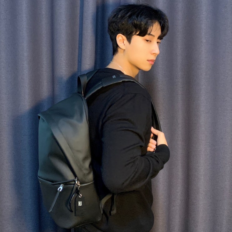  30대 남자 데일리 직장인 백팩 로얄장르 노토 시티 노트북 가방