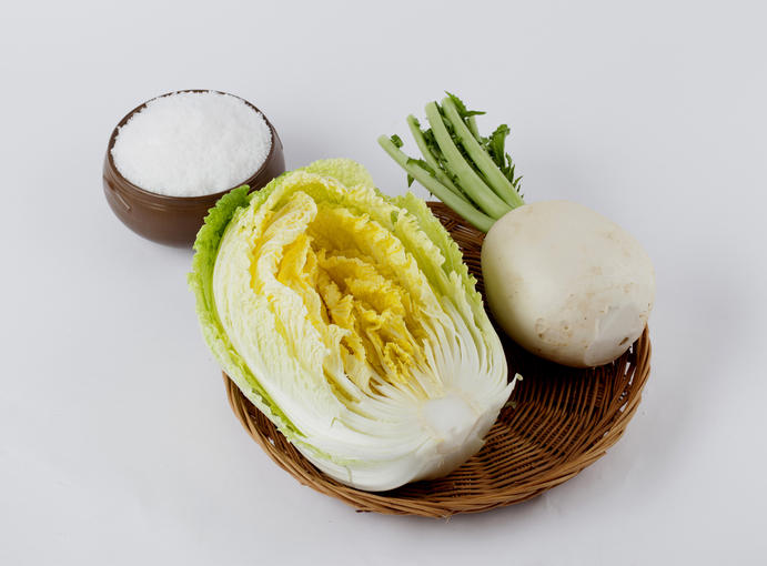 아침에 생배추, 무 먹었더니…체중, 혈당에 변화가? 피해야 할 사람은?