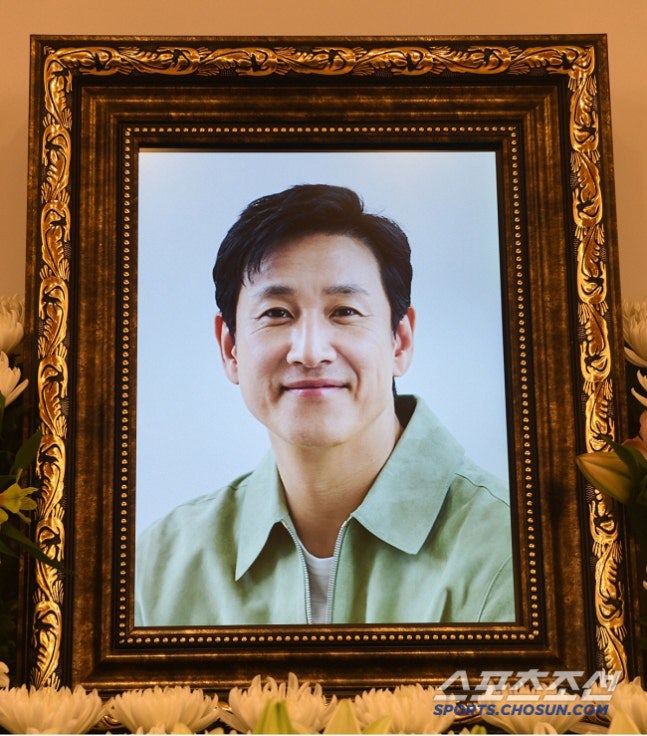 故 이선균 2주기, 그가 남긴 마지막 호소와 전혜진의 홀로서기: 우리가 몰랐던 진실