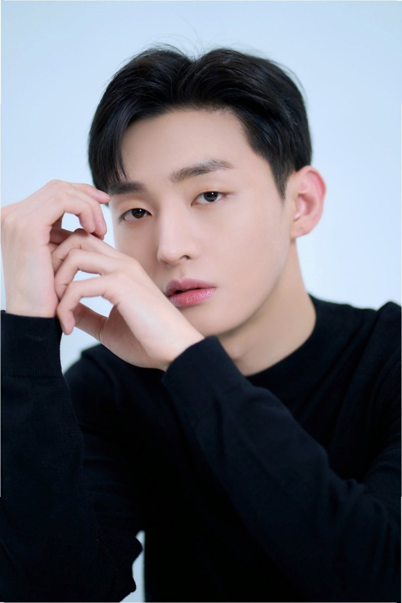 윤지성, 워너원 활동과 대학원 병행하며 배우의 꿈을 키우다: 억울한 오해와 진솔한 이야기