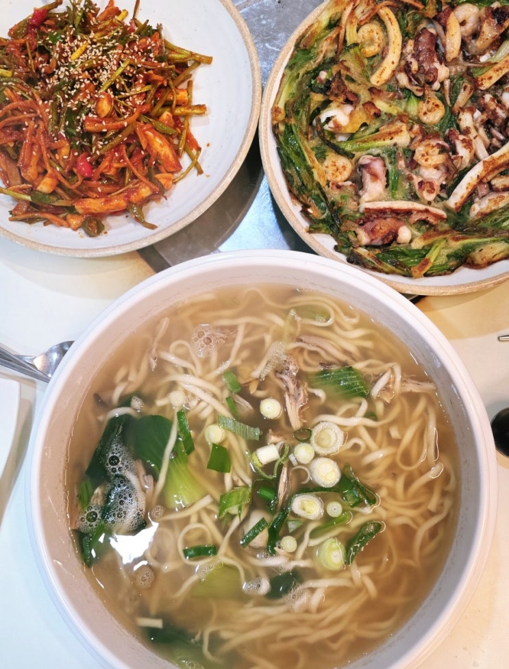  [김해삼계동]동죽이 가득들어 시원한 국물맛이 일품인 김해 삼계 맛집 '바다칼국수 김해삼계본점'