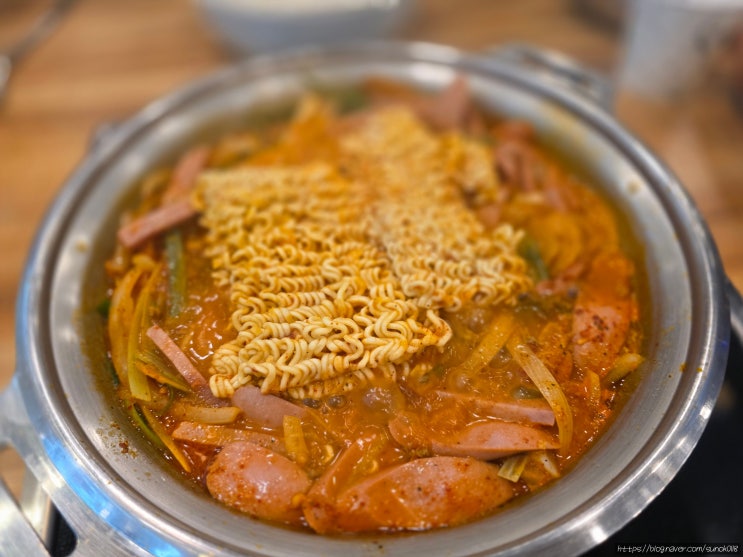  킨텍스 점심 해결: 역전부대찌개 일산킨텍스본점