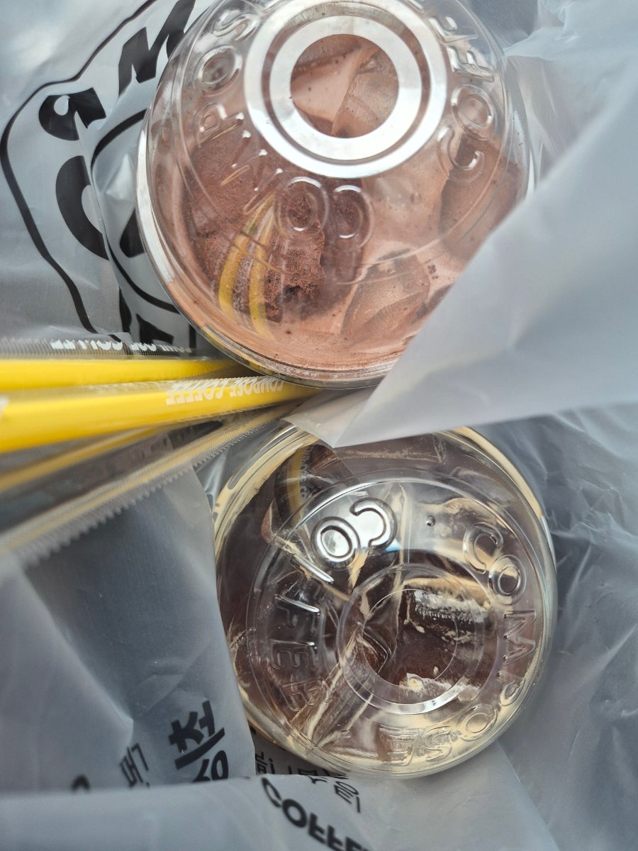 컴포즈커피 전주신일강변점 사진 6