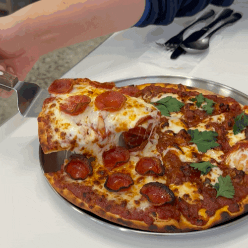  용산역피자 맛집 엉클피자, 페퍼로니 살시차라구에 어울리는 부드러운 생맥 한 잔
