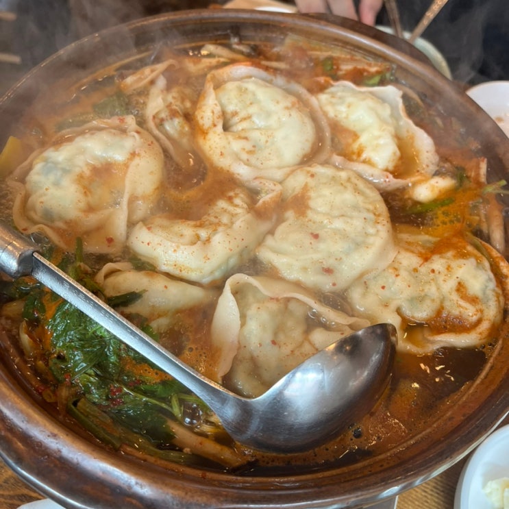  수라 :: 영등포구청 만두전골 맛집