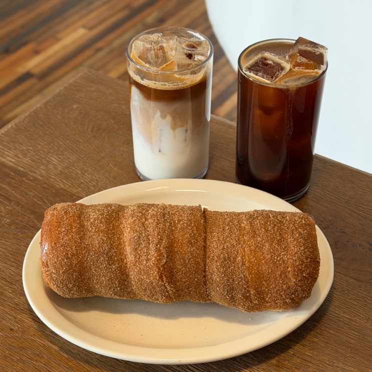  대구 굴뚝빵 2분거리 반월당역 카페 브레드리스트