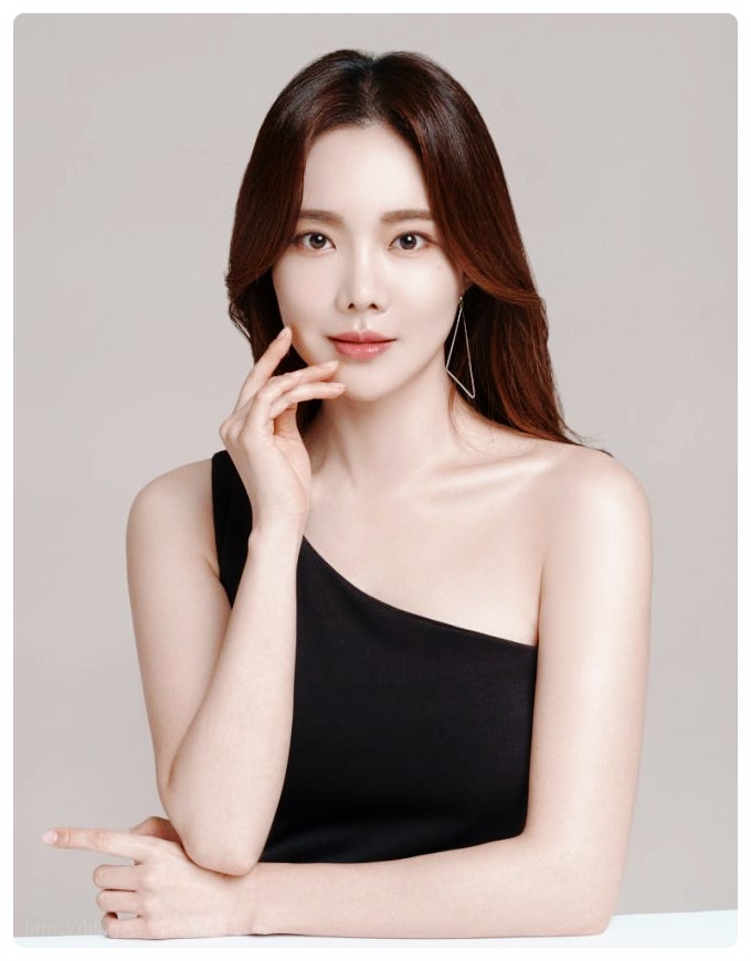  트롯 여신 가수 김나희의 인생 역전 드라마 웃음 뒤에 숨겨진 폭발적 가창력