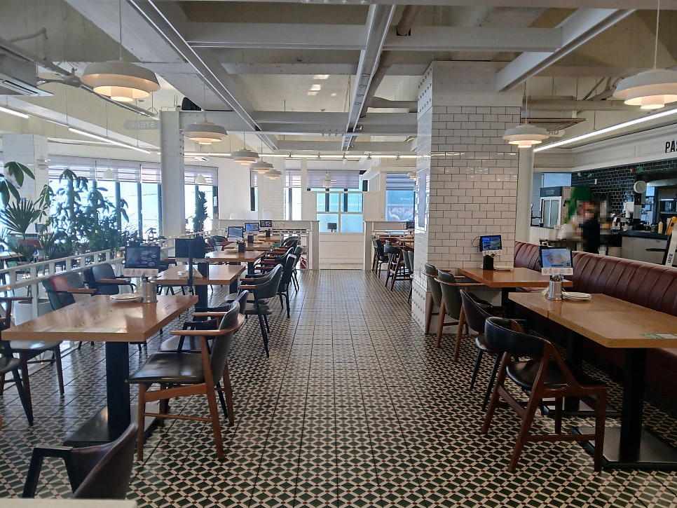 라라코스트 익산부송점 사진 1