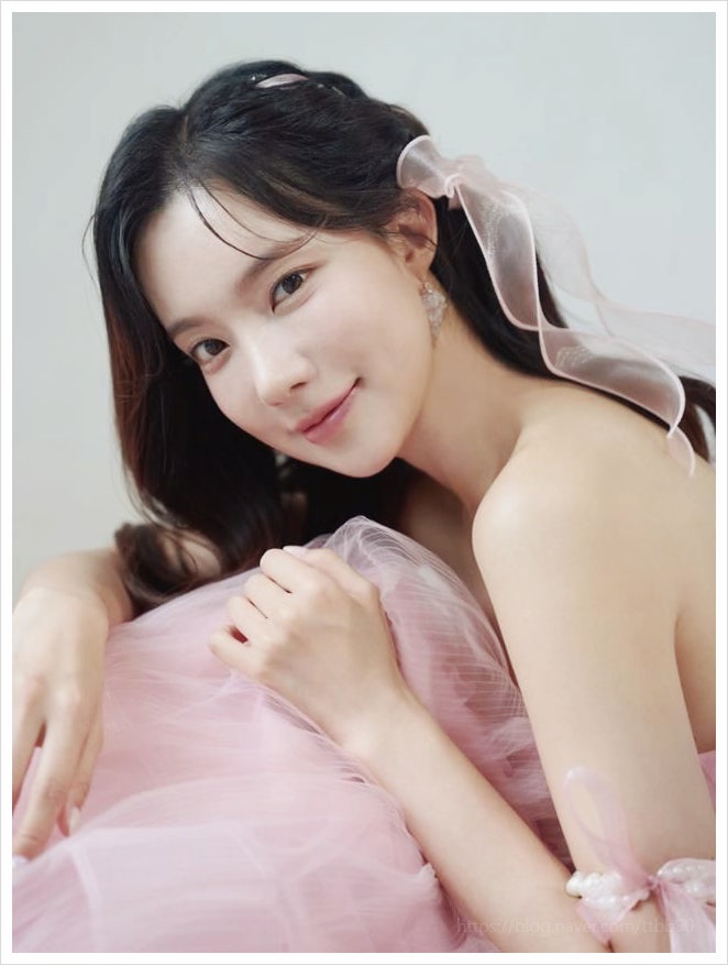  개그에서 트롯까지 완벽 점령! 김나희의 모든 정보와 활동 가이드