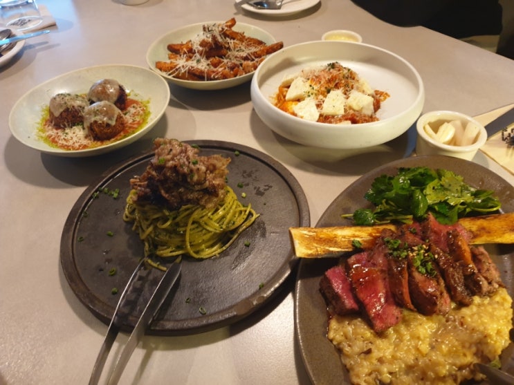  [여의도 맛집]내돈내산_분위기좋은 식사장소 심퍼티쿠시 여의도점