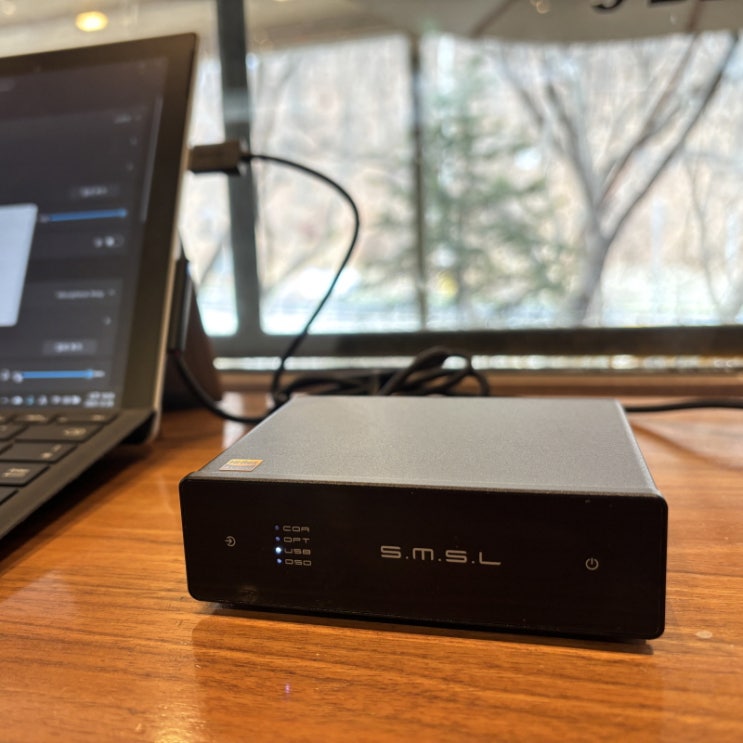  SMSL D1 DAC 사용기: 따뜻한 음색과 압도적 공간감에 반하다 (DSD512, ASIO 지원)