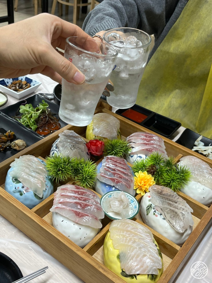  영금정 근처 속초 모듬회 맛집 신가 횟집! 스끼다시 22종에 물회 매운탕까지 푸짐한 가성비 맛집