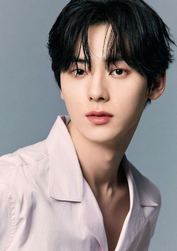 황민현 사주풀이와 타로의 흐름으로 본 활동운