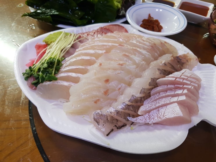  가락시장 대방어 횟집 맛집 영재 수산, 연말 부모님과 방참광우 뿌신 날