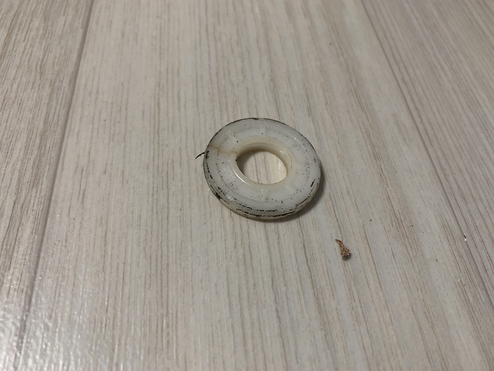 부평붙박이장수리 슬라이딩도어 롤러교체 해결완료