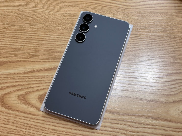  어머니 휴대폰 갤럭시 S25 FE 256GB 자급제 블랙으로 교체 후기