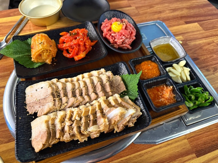  해운대 장산보쌈 맛집 만복집 보쌈육회
