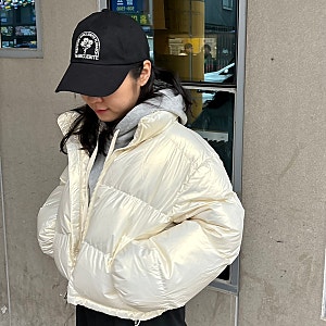 무신사 유광패딩 추천 비터셀즈 글로시 푸퍼 크롭 자켓