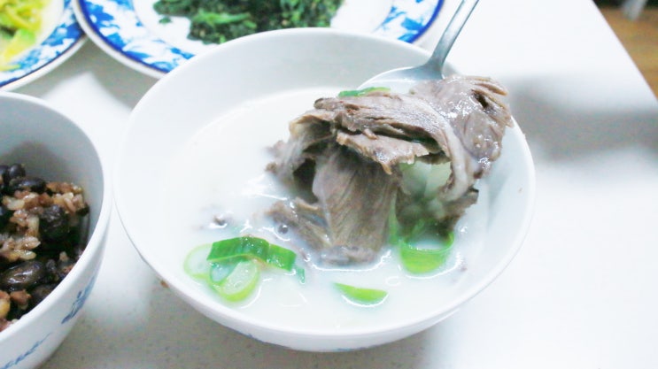  산체 한우 사골 곰탕 저칼로리 저지방 프리미엄곰탕 명절선물로 좋았어요