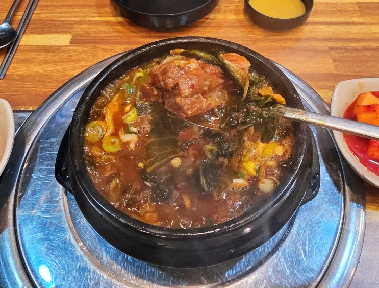  종로3가 맛집 24시간 본가왕뼈감자탕 종로송해길점 (탑골공원 뼈다귀 해장국 맛집 쭈꾸미삼겹살)