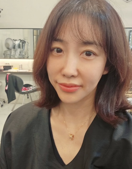   유명 트로트 가수 상간 의혹? 숙행 SNS 댓글창 폐쇄에 팬들 깜짝