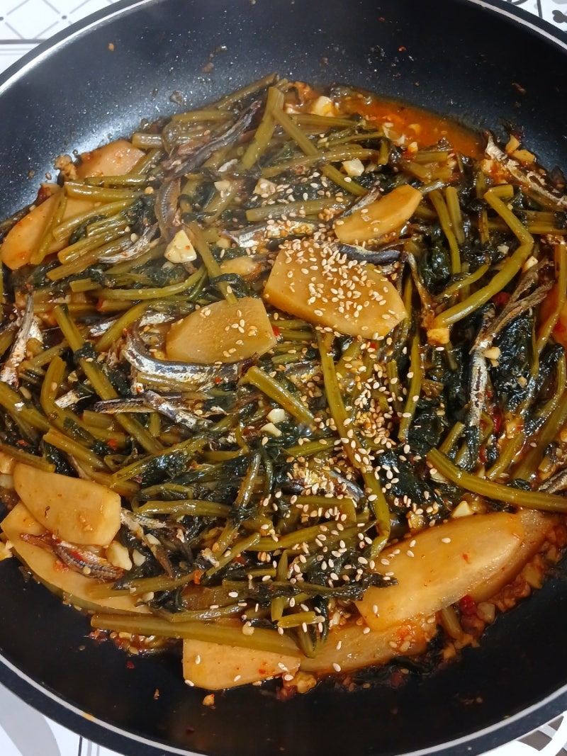 열무김치멸치조림 만드는 법 신열무김치볶음 레시피 익은 열무김치 요리법 열무김치조림 ....