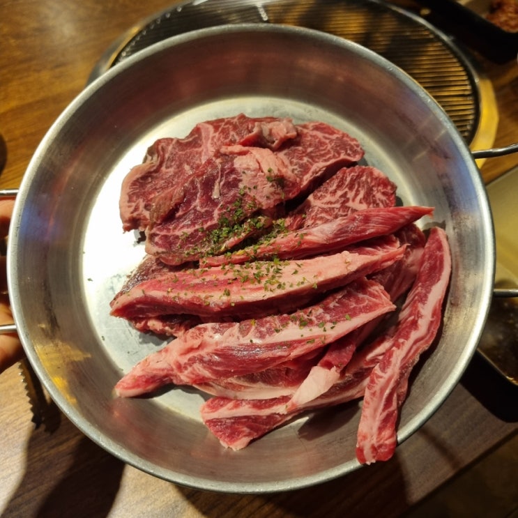  논현동연말모임 청계산갈비살 생 갈비살과 토시살